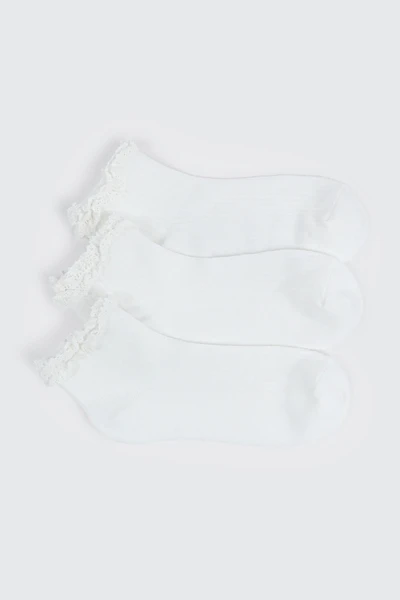 Ardene 3-Pack Demi Crew Socks with Frills in White | Polyester/Spandex