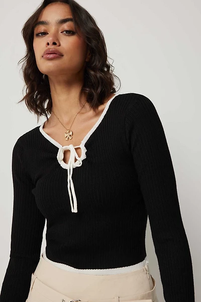 Ardene Two-Tone Keyhole Sweater in Black | Size Large | Polyester/Rayon