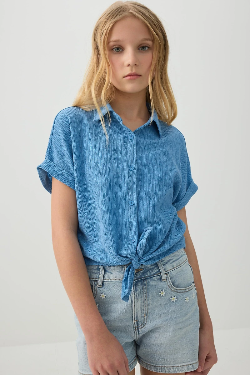 Chemise nouée à l'avant