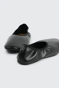 Ballerines à bout carré