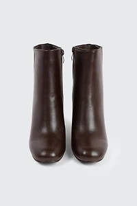 Bottillons en faux cuir à bout carré