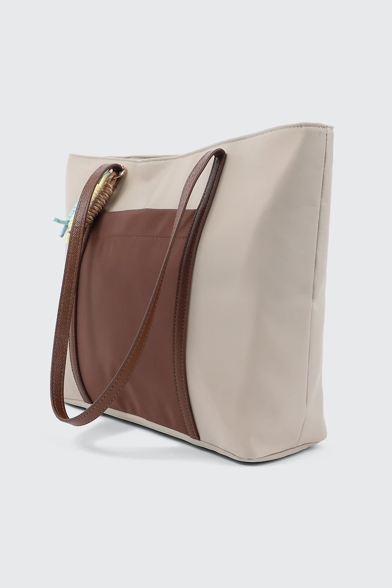 Sac fourre-tout en nylon à breloques