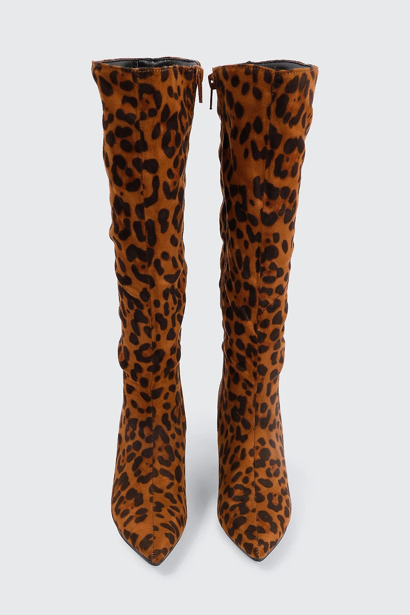 Bottes hautes à talon aiguille