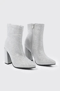 Bottillons ornés de pierres du Rhin