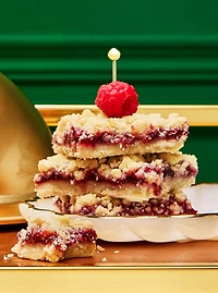 Raspberry Holiday Pie Bar 3-Wick Candle