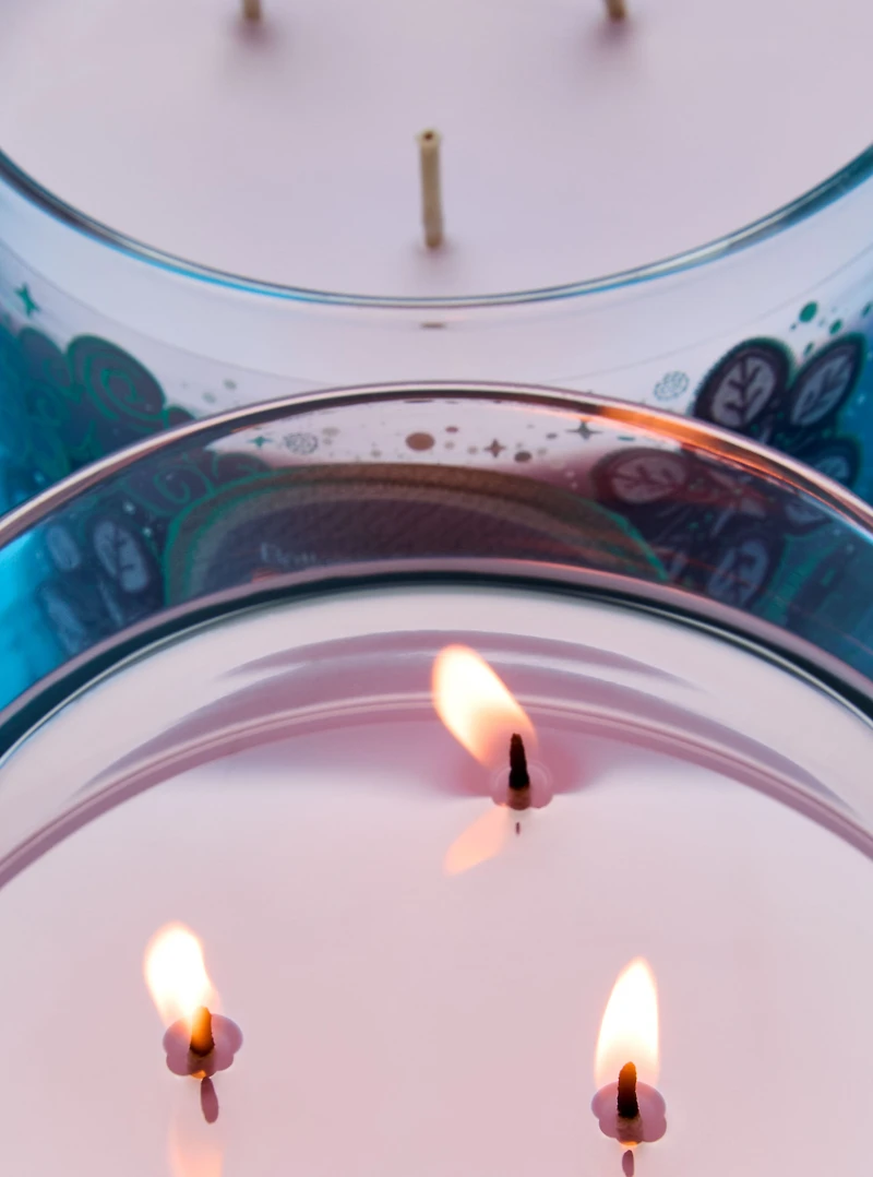 Snowflakes & Cashmere 3-Wick Candle