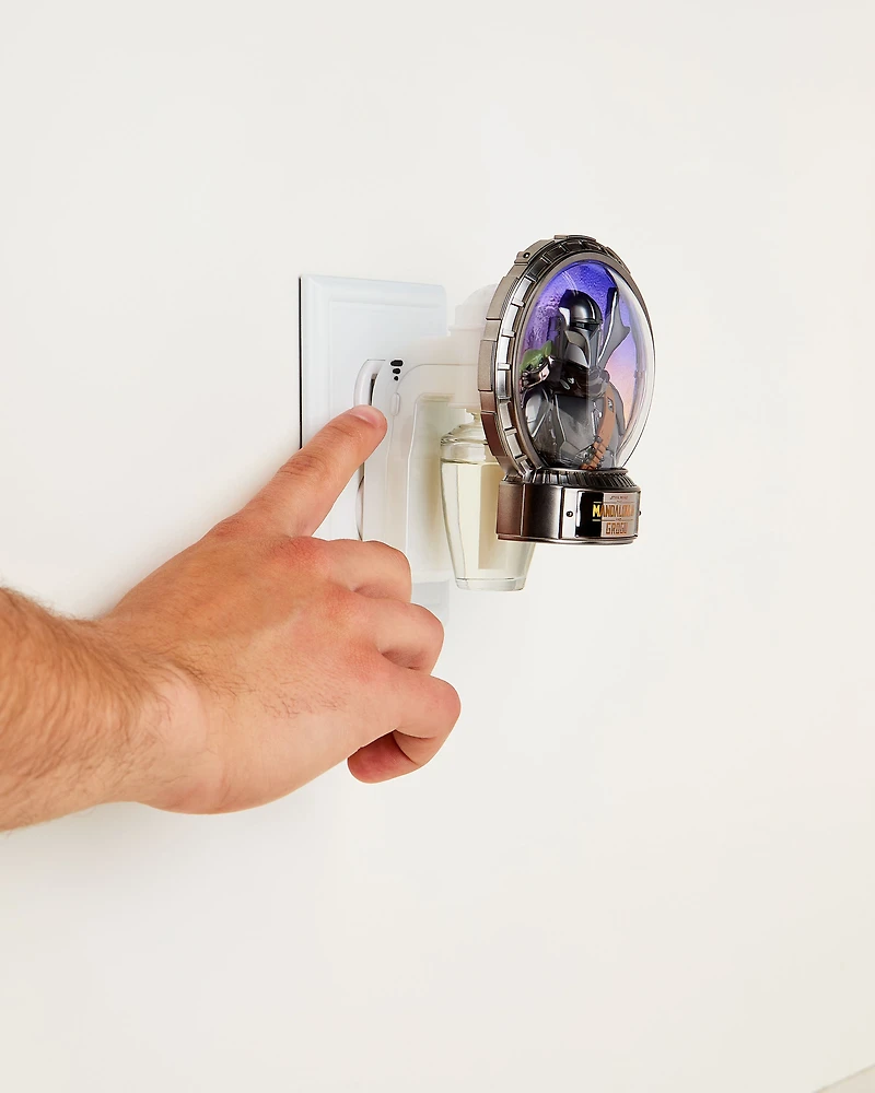 The Mandalorian Scent Control™ Nightlight Wallflowers Fragrance Plug