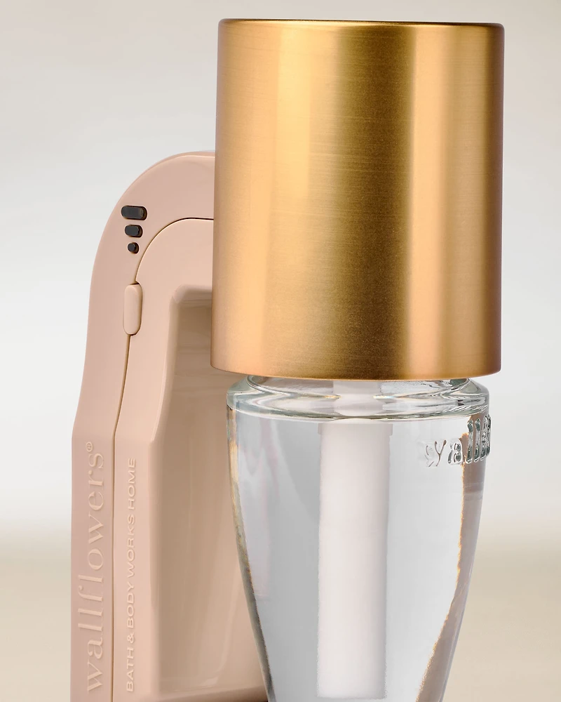 Brass Metallic Scent Control™ Wallflowers Fragrance Plug