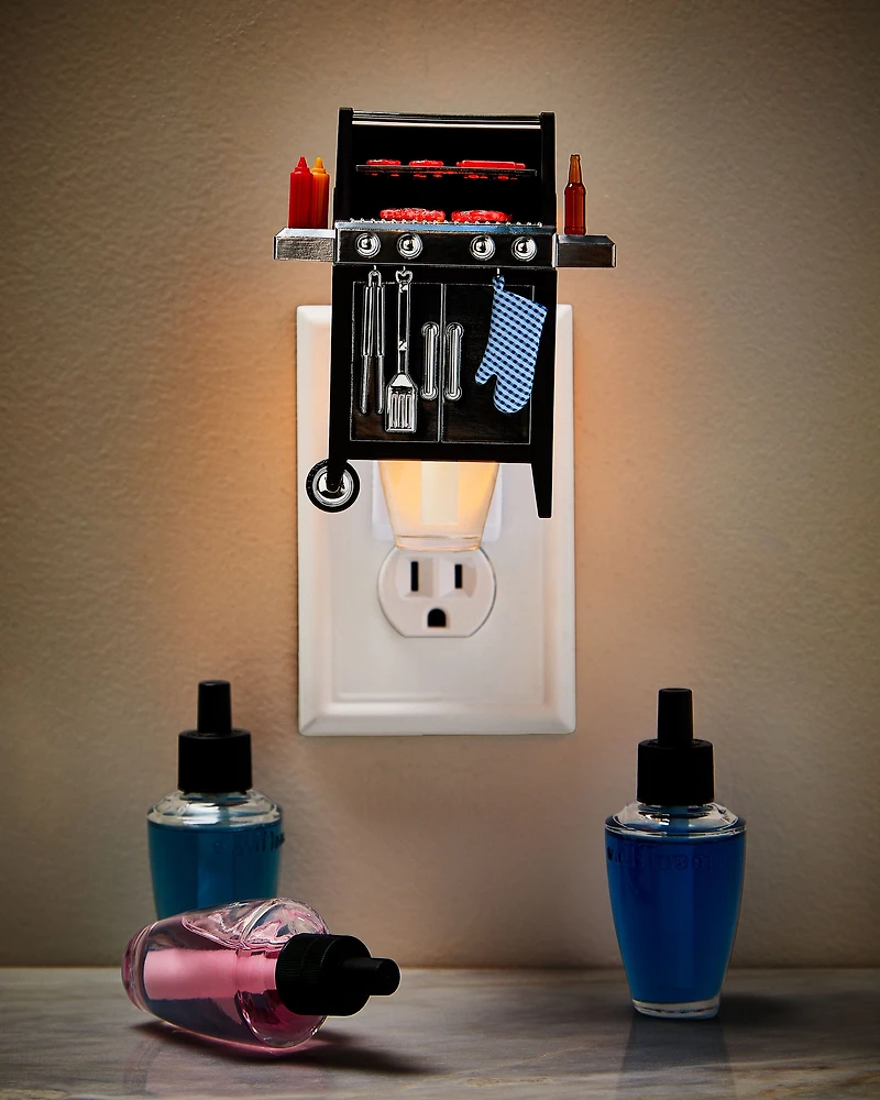 Grill Scent Control™ Nightlight Wallflowers Fragrance Plug