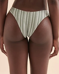 Bas de bikini tanga à rayures texturées