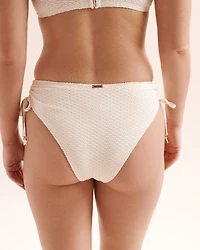Bas de bikini cheeky à nouer en crochet