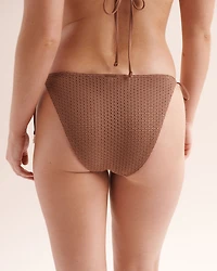 Bas de bikini taille basse brésilien à nouer en crochet