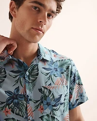 Chemise à manches courtes au motif feuillage