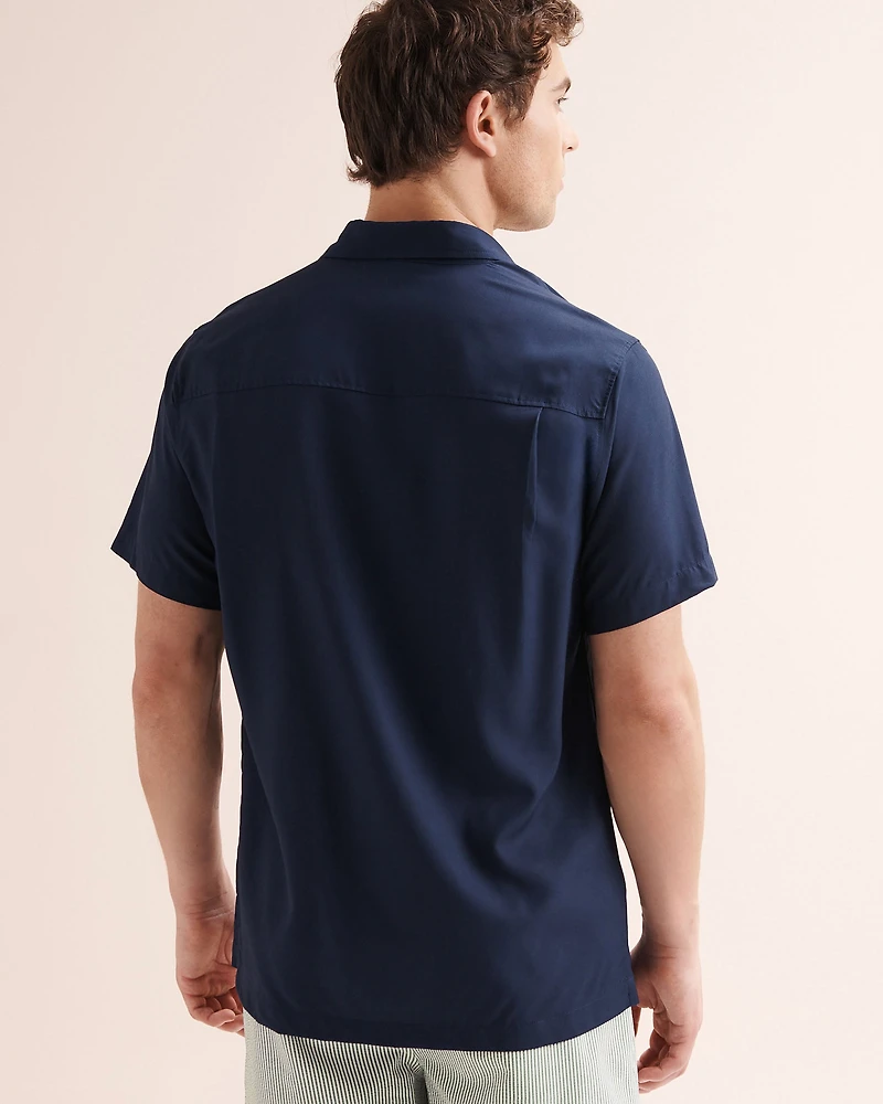 Chemise à manches courtes