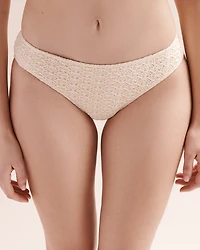 Bas de bikini aux hanches courant en crochet