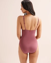 Maillot une-pièce plongeant gainant