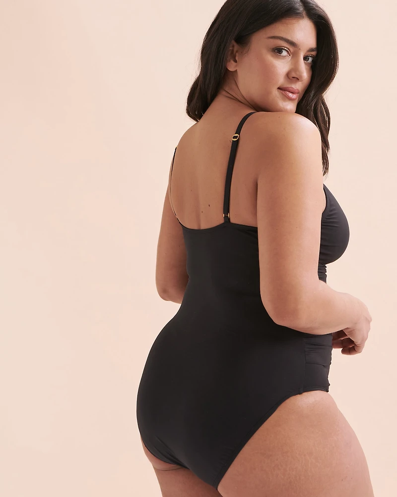 Maillot une-pièce encolure haute Get The Look