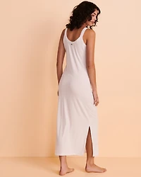 Robe longue sans manches avec fentes sur les côtés