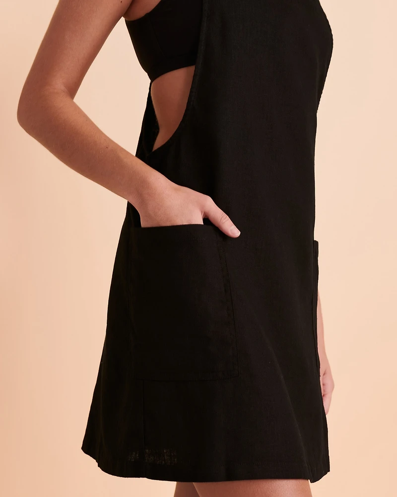 Robe nouée à l'épaule