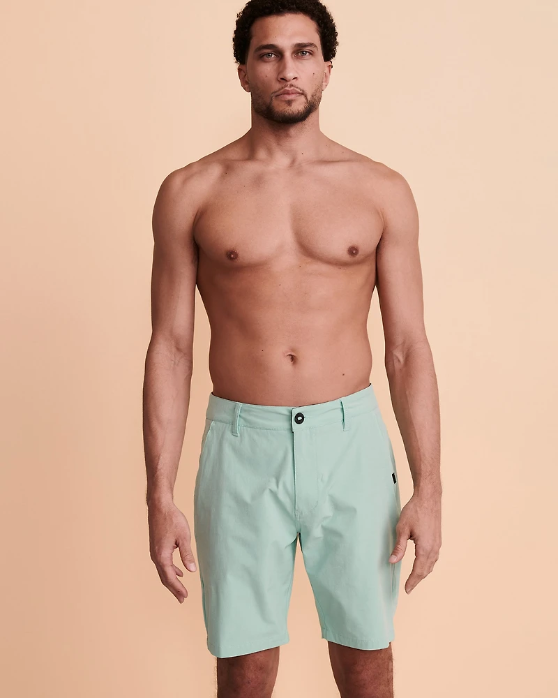 BOARDWALK PHASE NINETEEN Hybrid Short