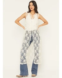 Listicle Women's Sleeveless Floral Lace Tie Front Kimono