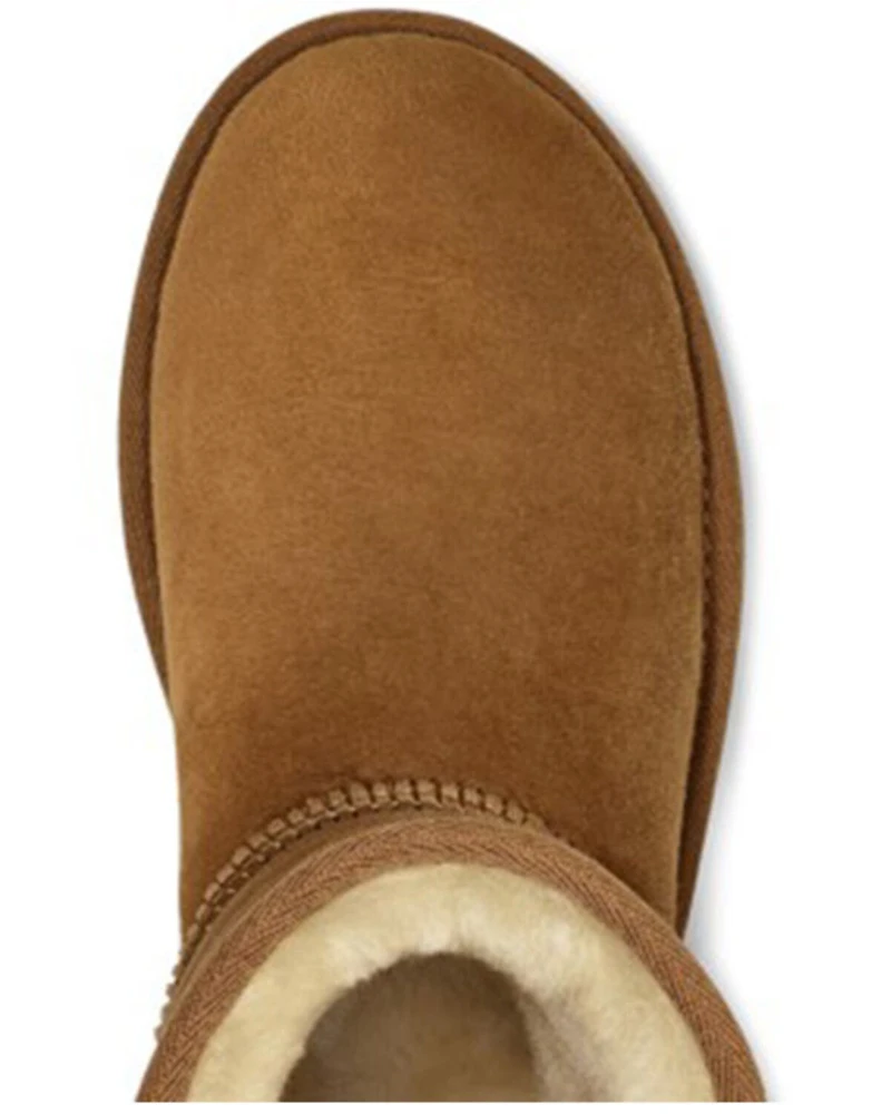 UGG® Women's Classic II Short Boot