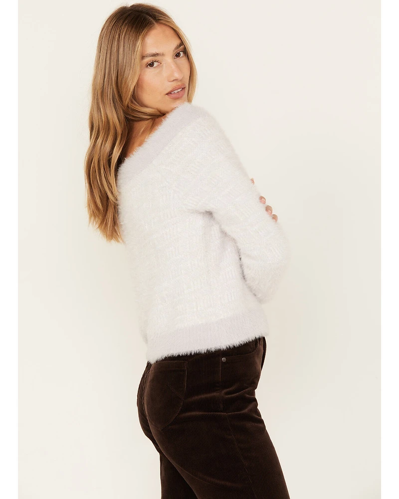Cleo + Wolf Women's Fuzzy Yarn Sweater
