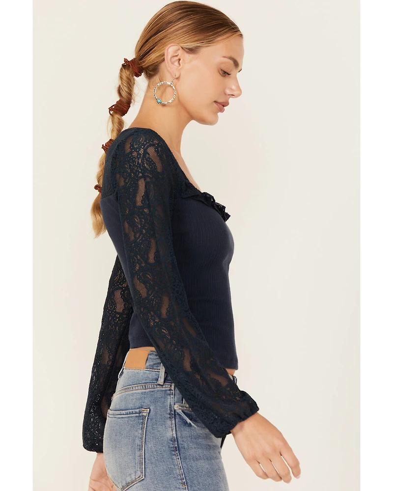 Shyanne Women's Solid Lace Long Sleeve Shirt