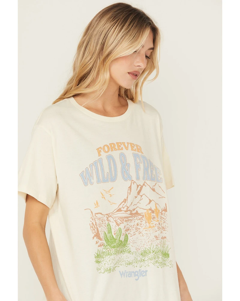 Wrangler Women's Forever Wild & Free Short Sleeve Graphic Tee