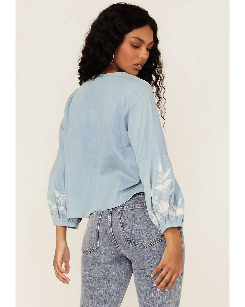 Roper Women's Denim Lace Embroidered Floral Peasant Top