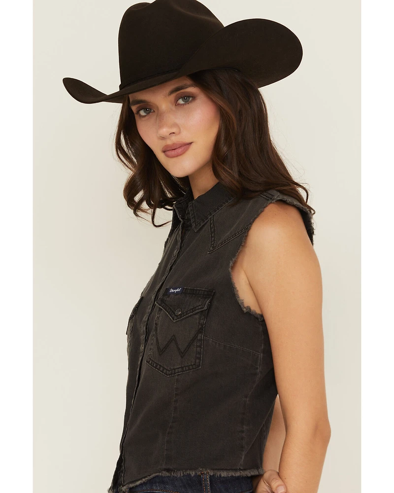 Wrangler Retro Women's Distressed Sleeveless Snap Cropped Western Shirt