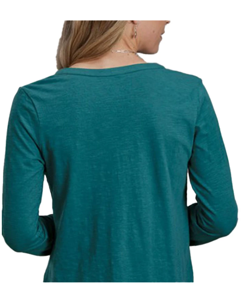 Roper Women's Floral Southwestern Embroidered Long Sleeve Shirt
