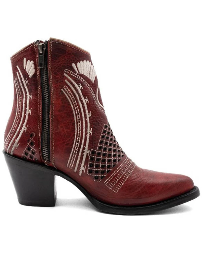 Ferrini Women's Savannah Fashion Boots - Round Toe