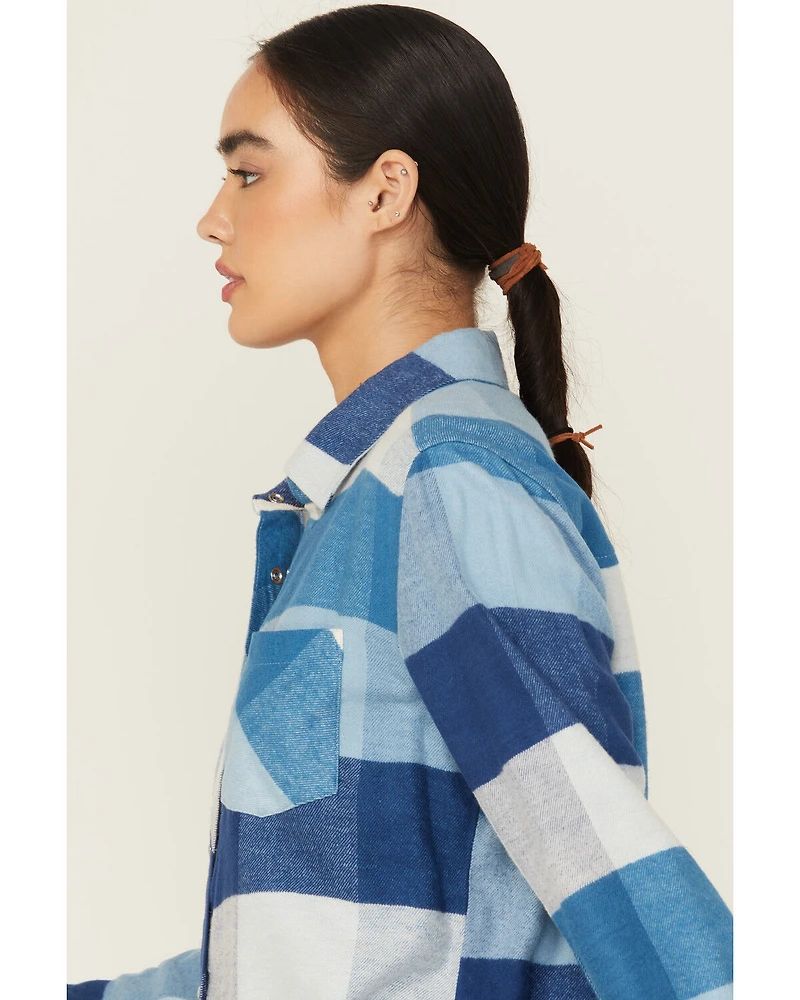 Idyllwind Women's Plaid Print Long Sleeve Snap Flannel Shirt