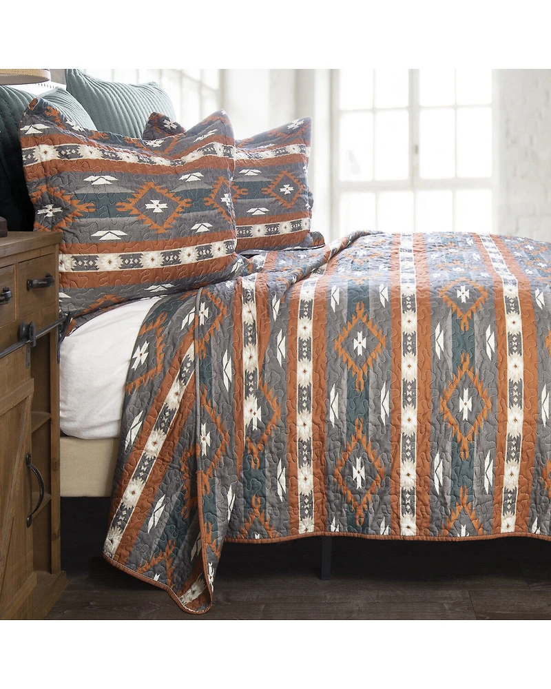 Carstens Home Wrangler Checotah Queen Quilt Set - 3 Piece