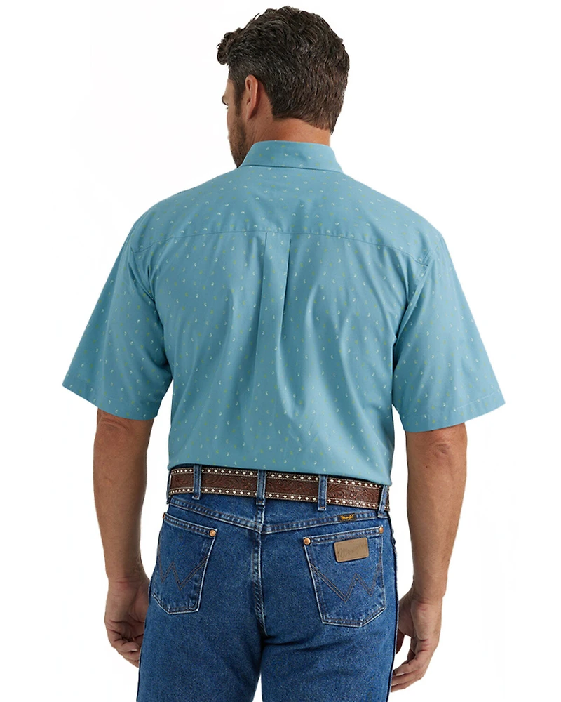 Wrangler Men's Classic Paisley Print Short Sleeve Button-Down Western Shirt