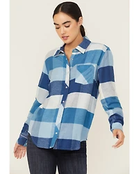 Idyllwind Women's Plaid Print Long Sleeve Snap Flannel Shirt