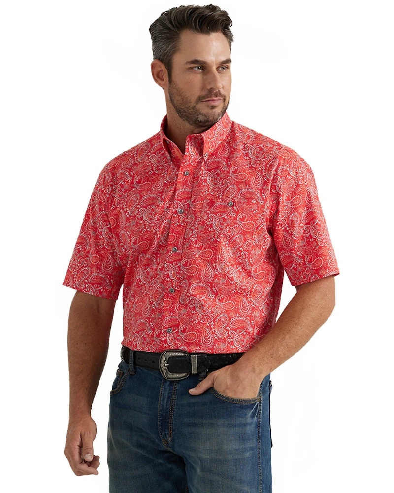 George Strait by Wrangler Men's Paisley Print Short Sleeve Button-Down Stretch Western Shirt