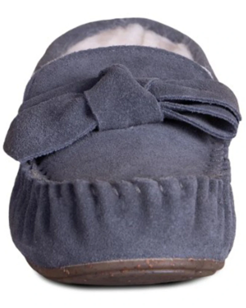 Cloud Nine Women's Scarlet Sheepskin Moccasins
