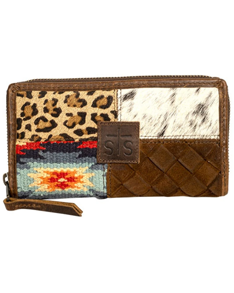 STS Ranchwear by Carroll Women's Chaynee Mountain Bifold Wallet