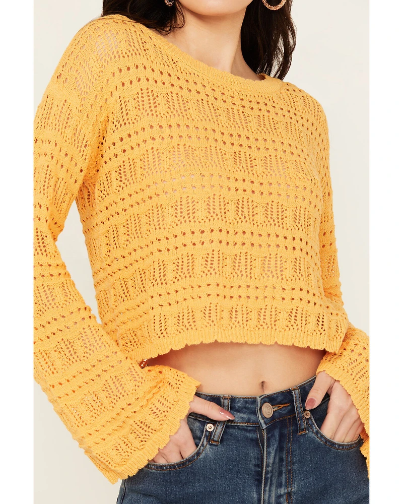 Beyond The Radar Women's Long Sleeve Cropped Knit Sweater