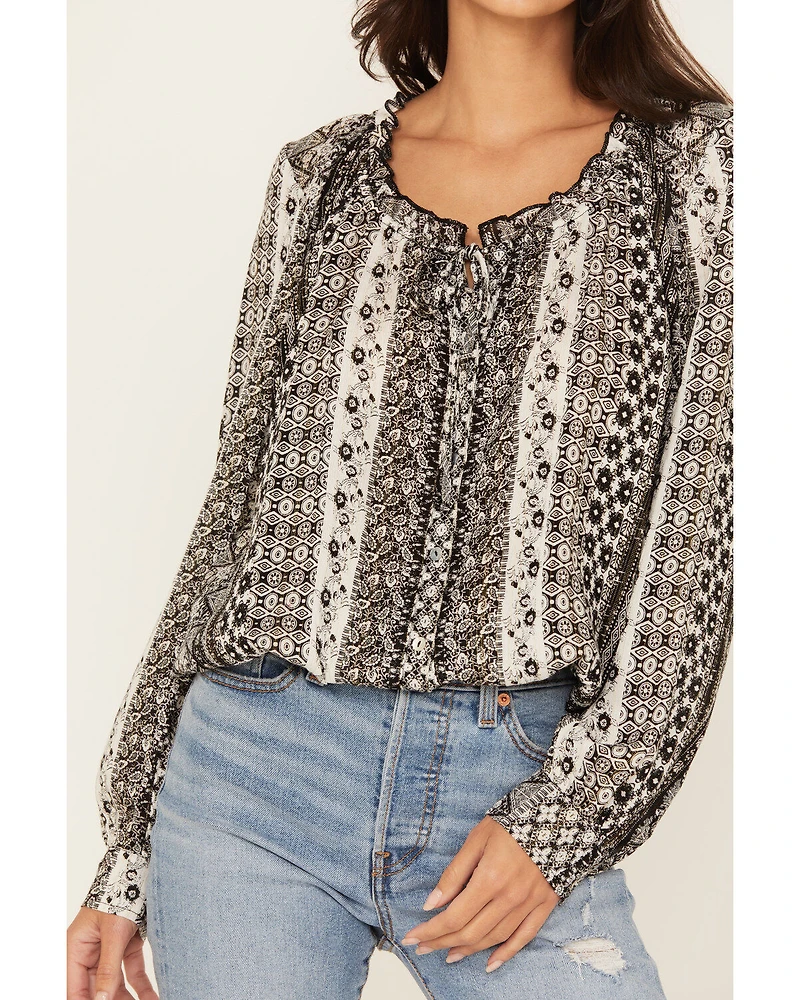 Wild Moss Women's Lurex Striped Long Sleeve Peasant Top