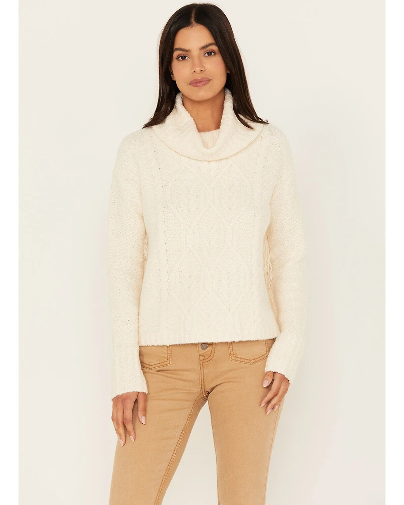 Shyanne Women's Cable Fringe Sweater