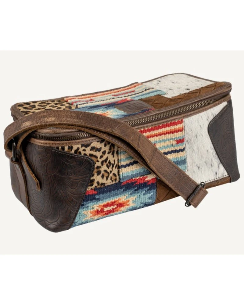 STS Ranchwear by Carroll Women's Chaynee Mountain Maddi Makeup Carry All