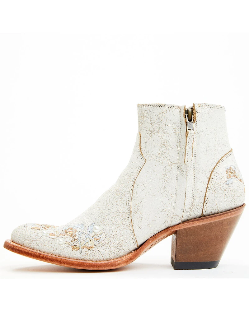 Shyanne Women's Carine Crackadela Floral Western Fashion Booties - Round Toe