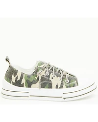 Very G Women's Aman Camo Casual Sneakers