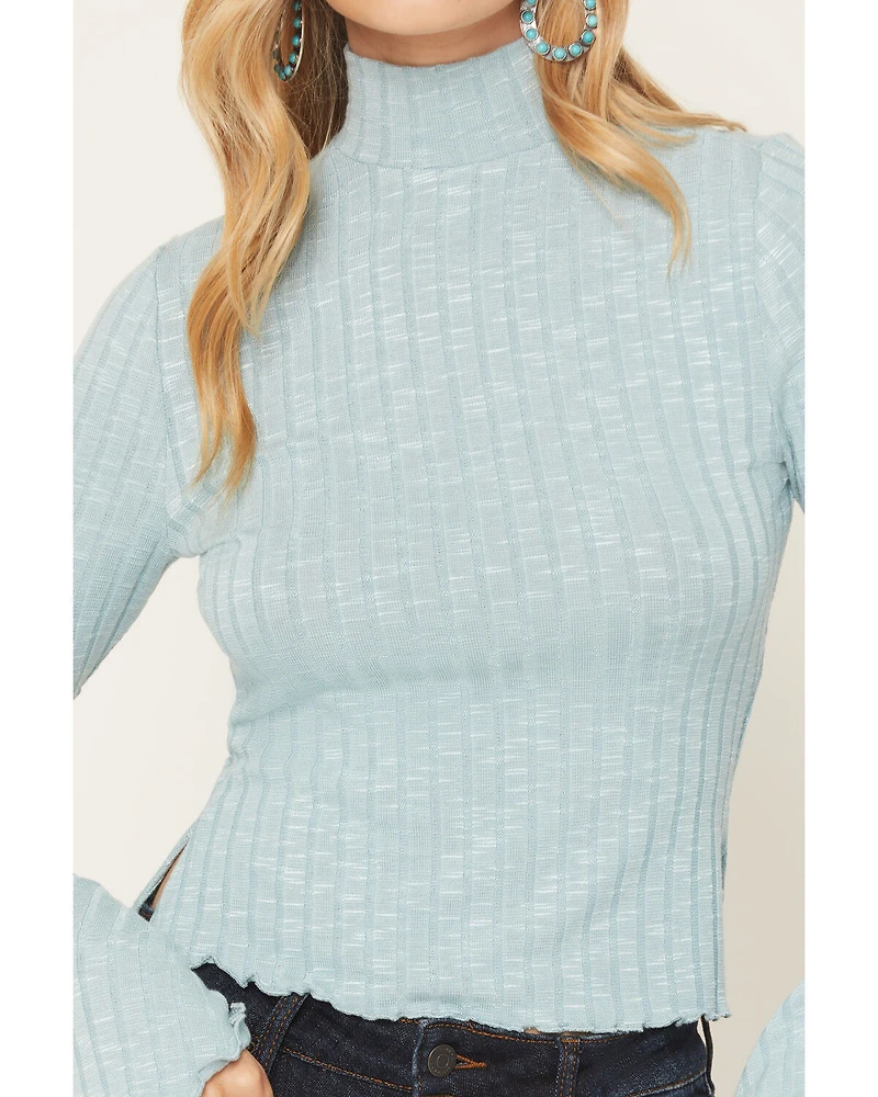 Shyanne Women's Solid Long Bell Sleeve Shirt