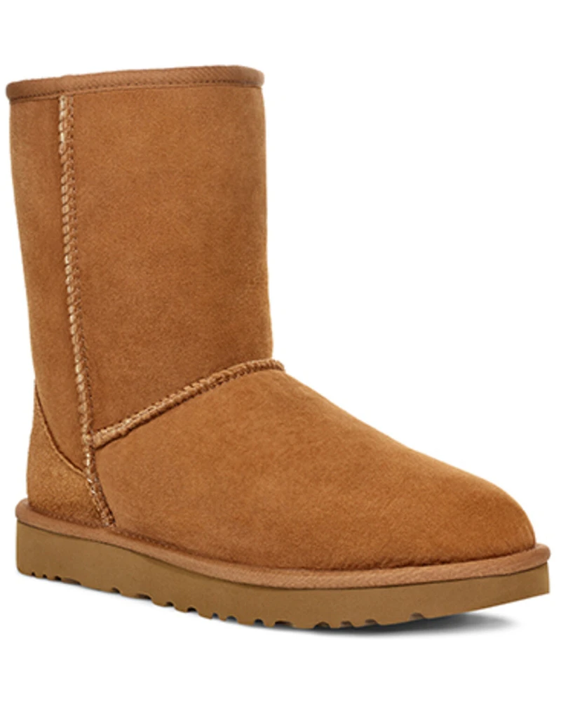 UGG® Women's Classic II Short Boot
