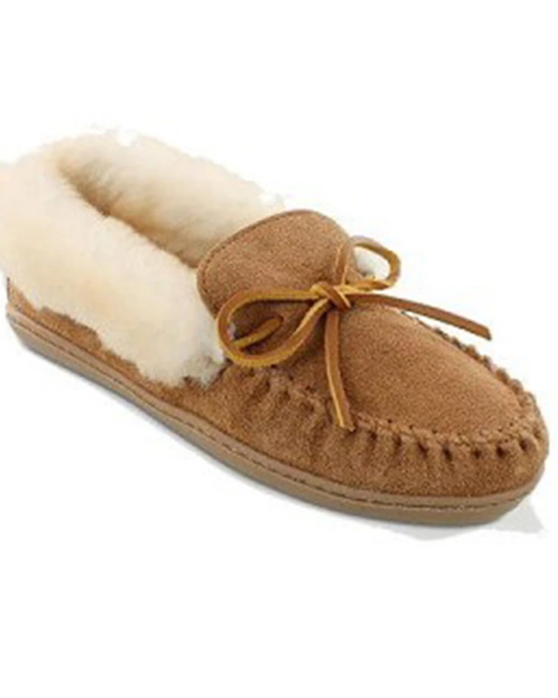 Minnetonka Women's Alpine Sheepskin Moccasins