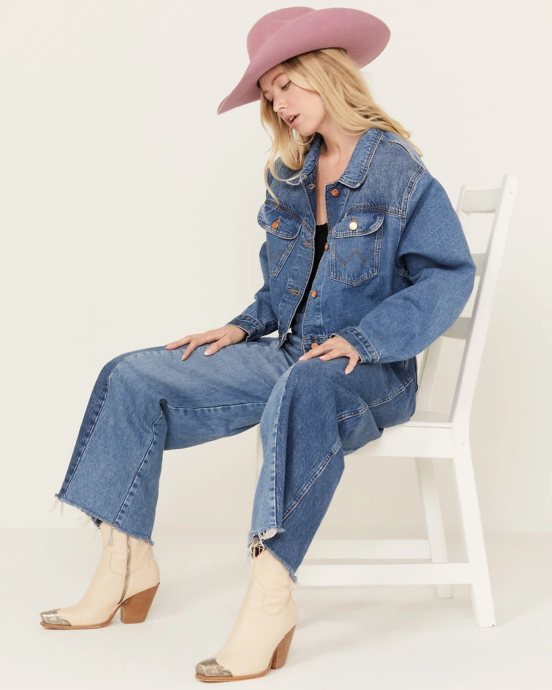 Wrangler Women's Medium Wash Cowboy Cropped Denim Jacket